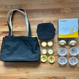Medela Travel Bag & Freestyle Flex Breast Pump Accessories